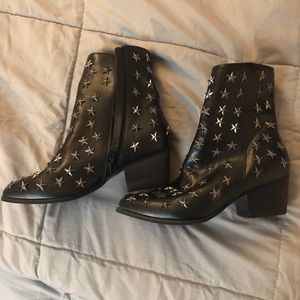 Black Star booties
